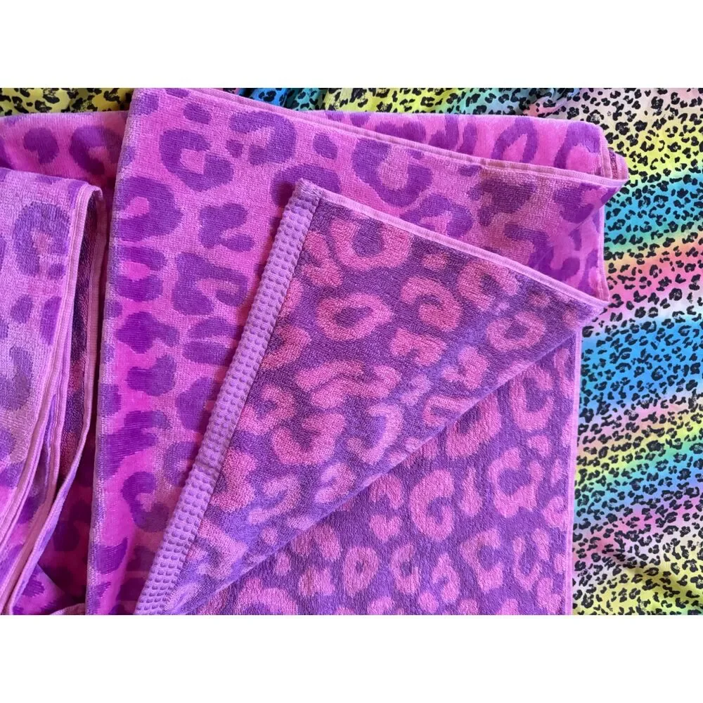Deborah Connolly Designs PINK Leopard Print Beach Towel NWT 36x68 Cotton Lyocell